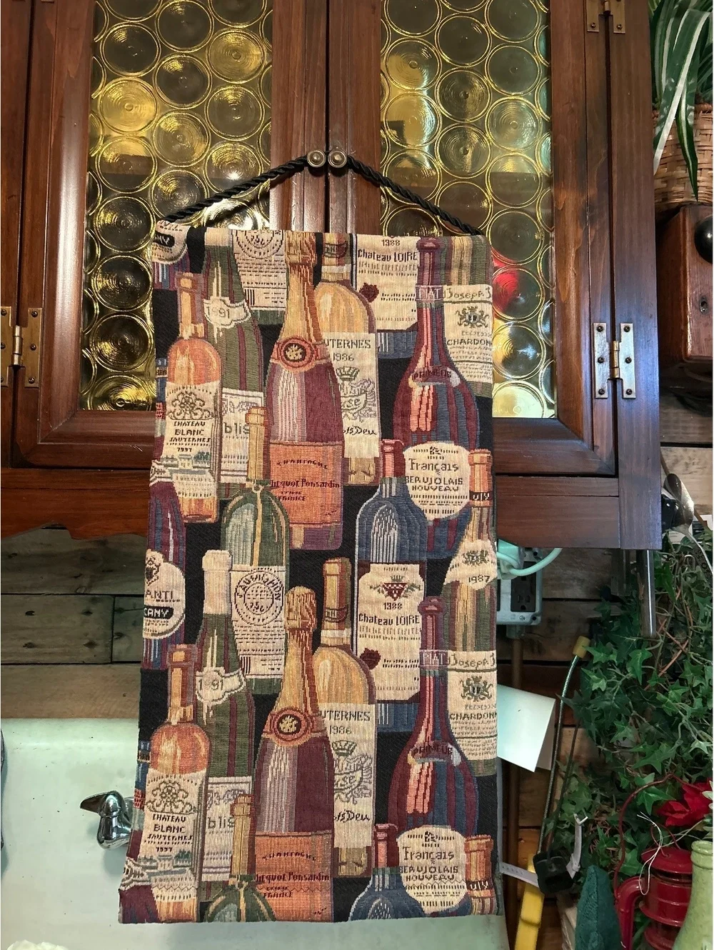 Wine Bottle Themed Wall Hanging Tapestry with Rope Hanger
